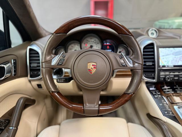 PORSCHE Cayenne 4.8 GTS