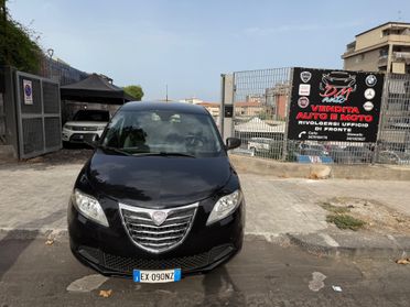 Lancia Ypsilon 1.2 69 CV 5 porte Platinum