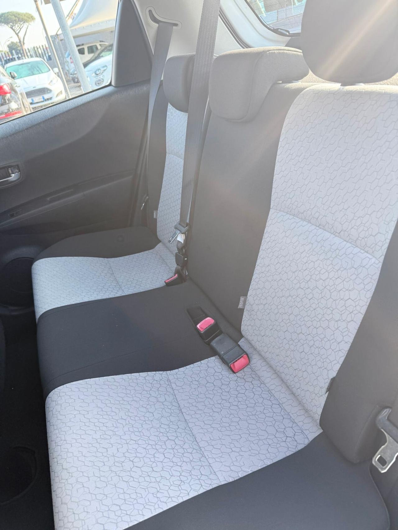 Toyota Yaris 1.4 D-4D 5 porte Lounge