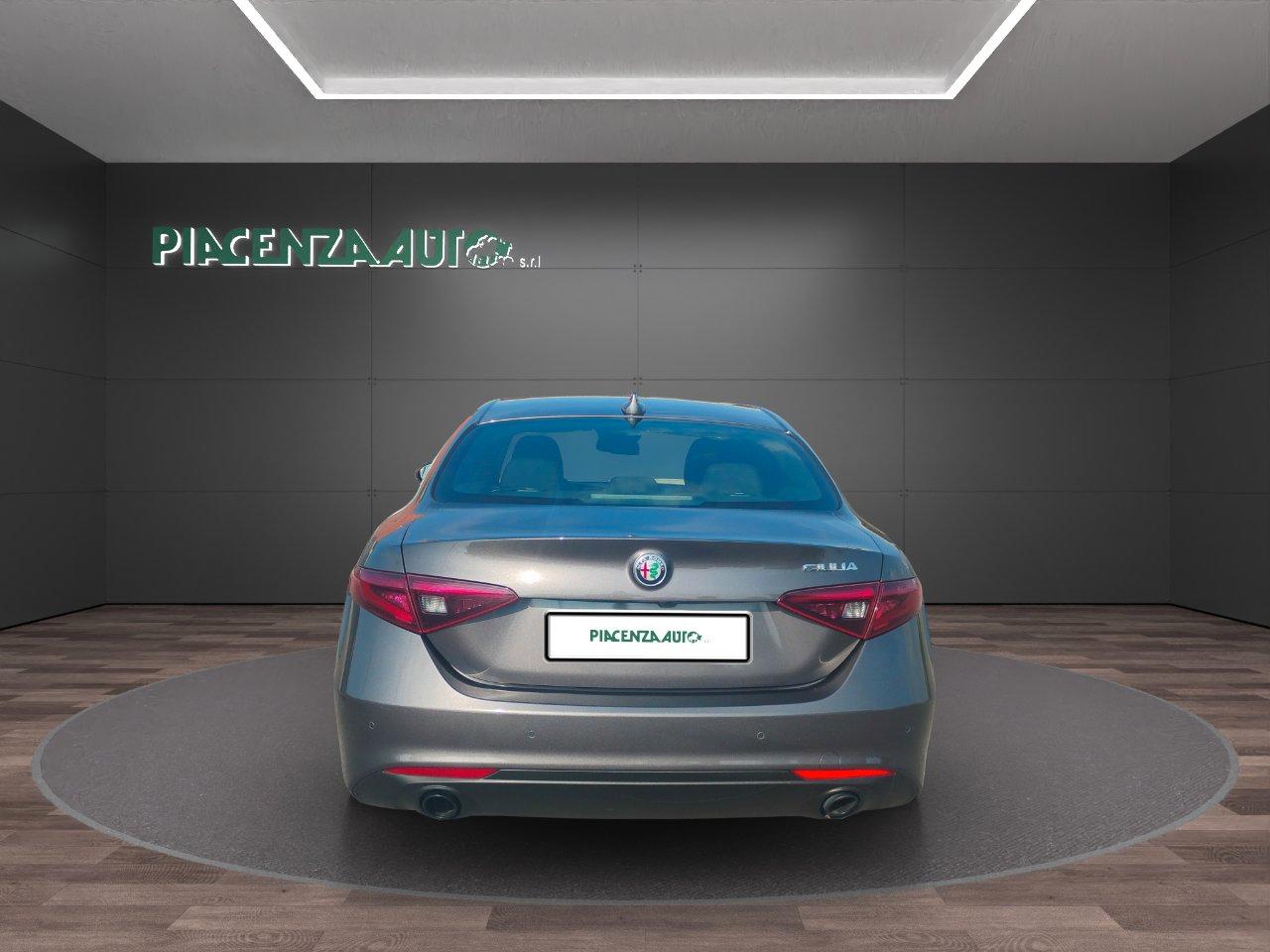 Alfa Romeo Giulia 2.2 t Super.160cv .NAVI.TELECAMERA