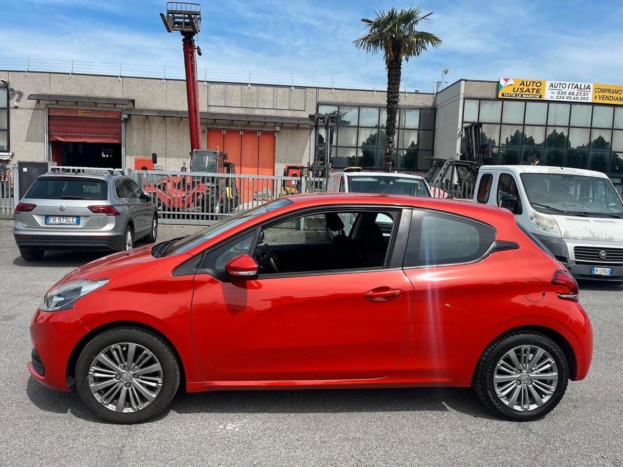 Peugeot 208 PureTech 82 3 porte Active