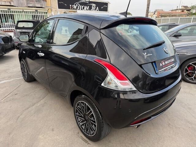 Lancia Ypsilon S&S Hybrid Ecochic Gold