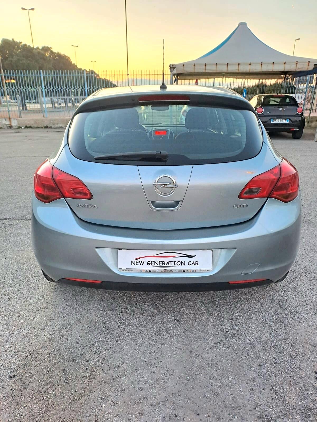 Opel Astra 1.7 CDTI 110CV 5 porte Elective