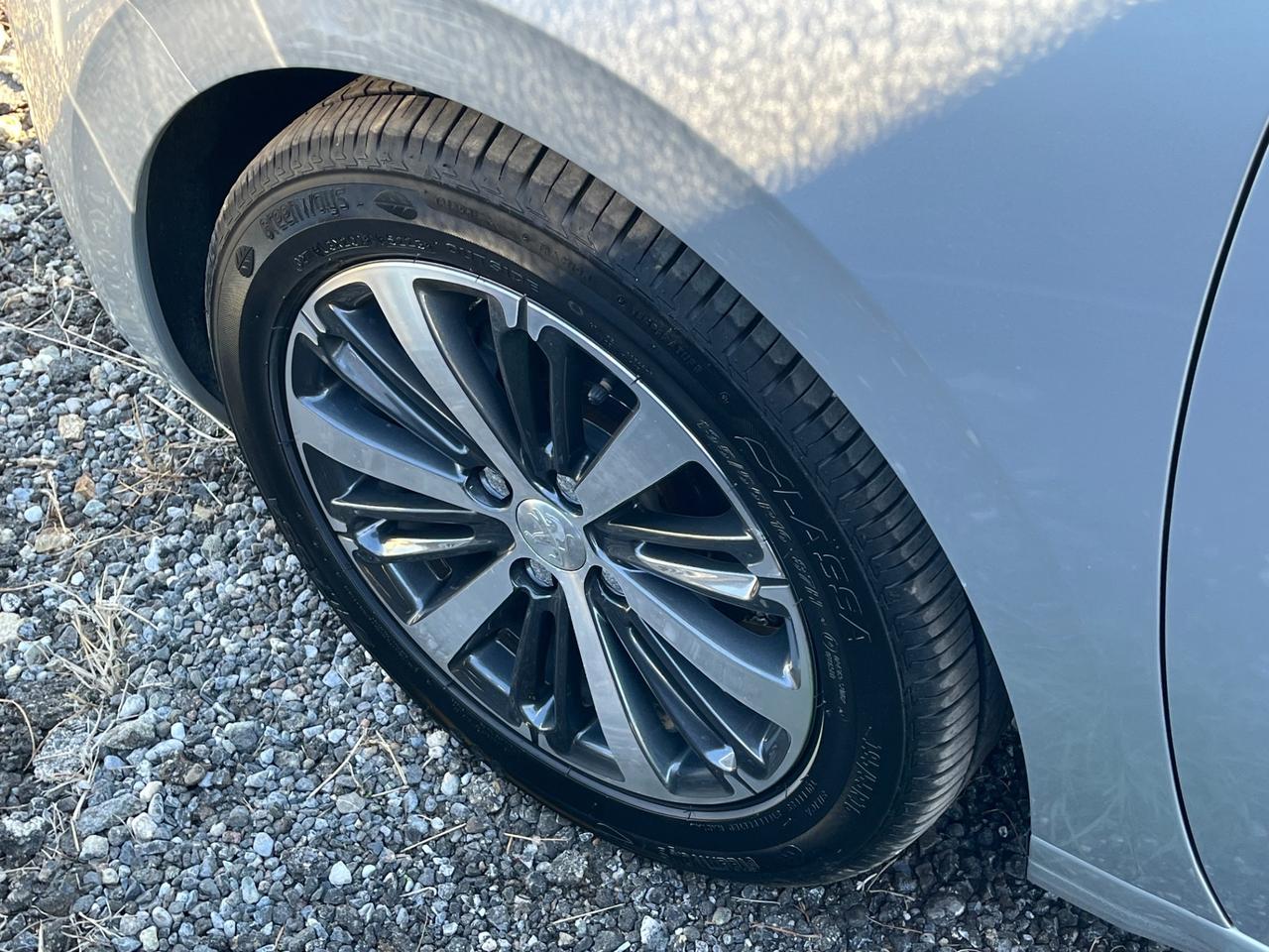 Peugeot 208 PureTech 82 3 porte Active