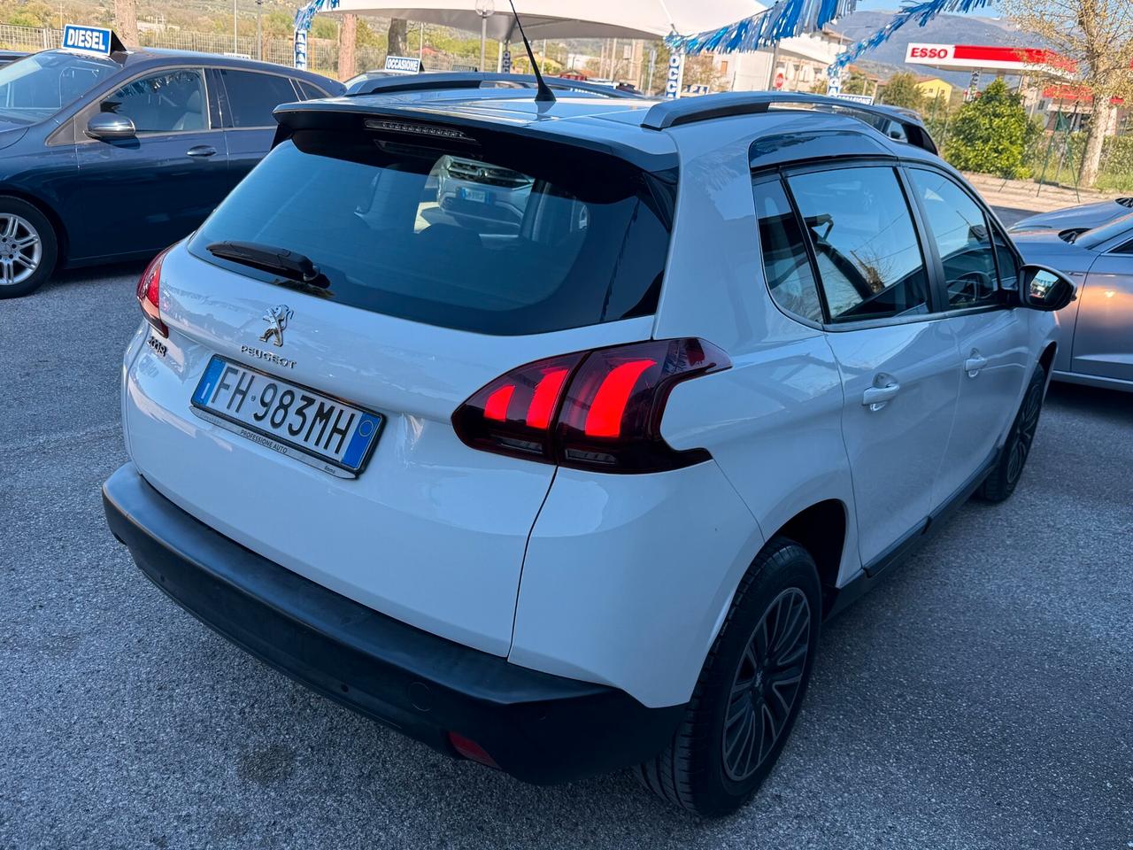 Peugeot 2008 BlueHDi 100 Allure