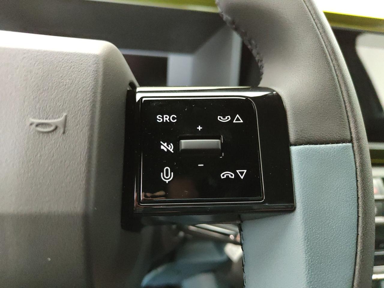 FIAT Grande Panda 1.2 HYBRID 110CV LA PRIMA