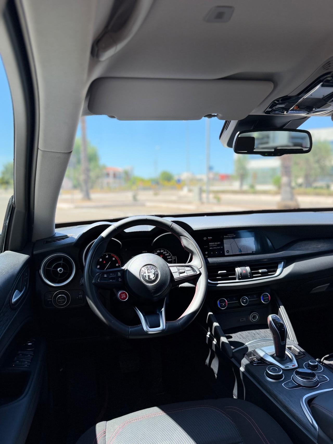 Alfa Romeo Stelvio 2.2 Turbodiesel 160 CV AT8 RWD Business