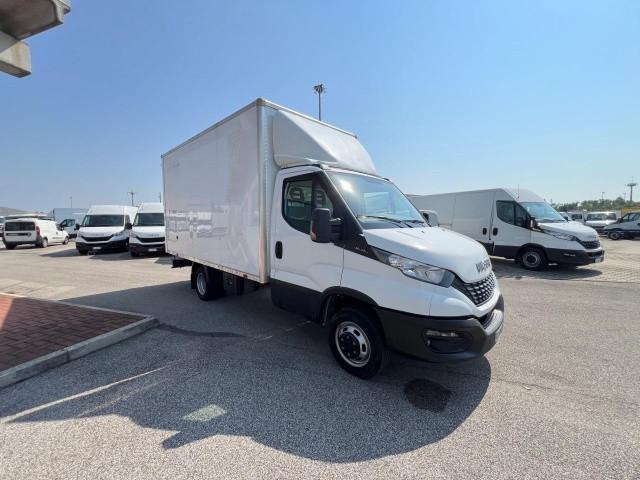 Iveco DAILY 35C14 BOX p 3750