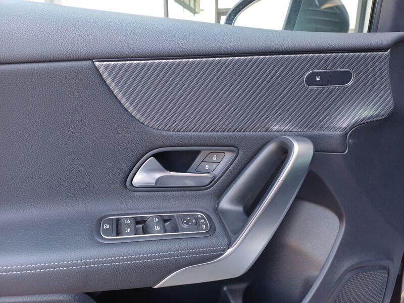 Mercedes-Benz Classe A A 180 d Progressive Advanced