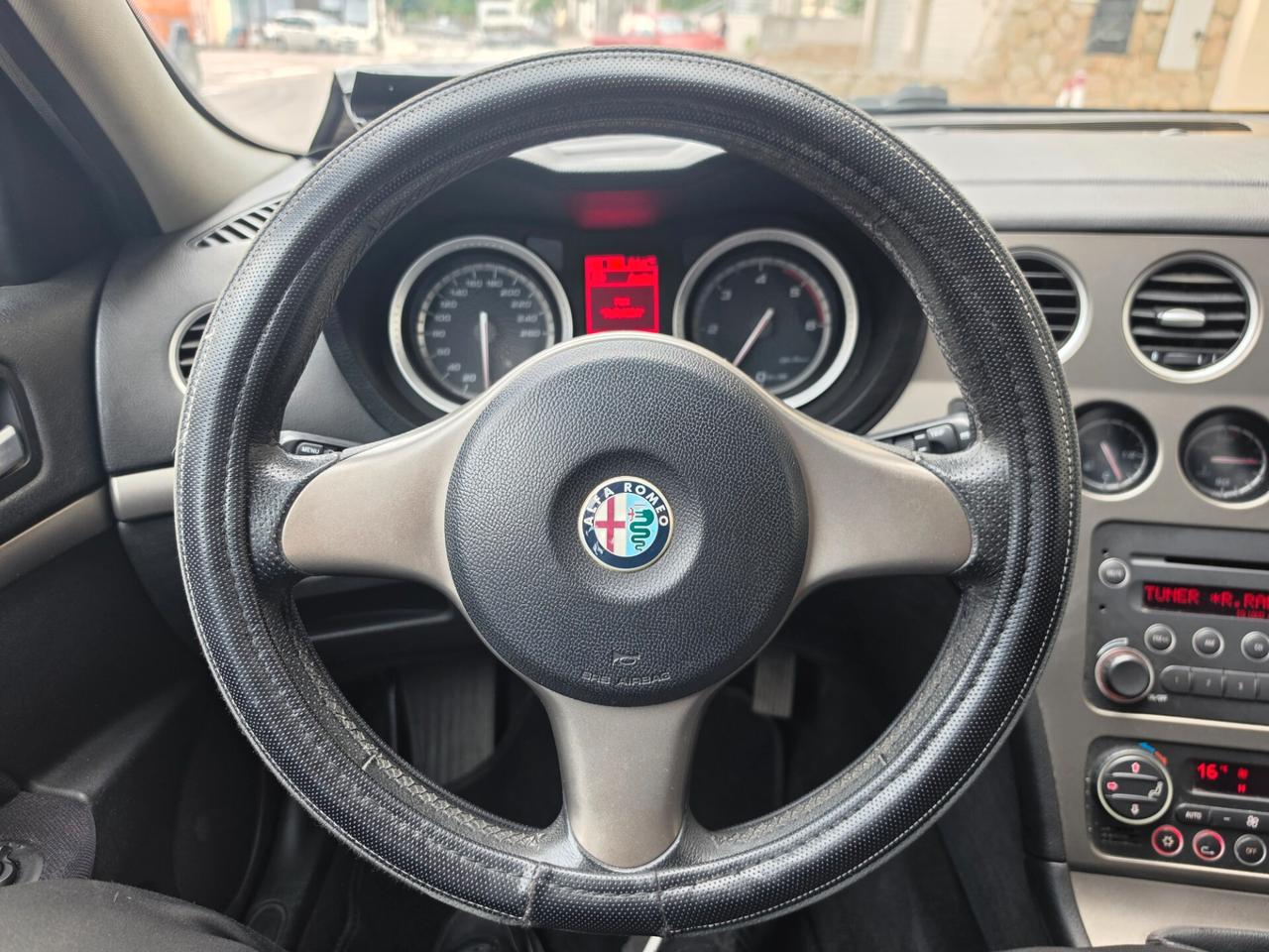 Alfa Romeo 159 1.9 JTDm Sportwagon Distinctive