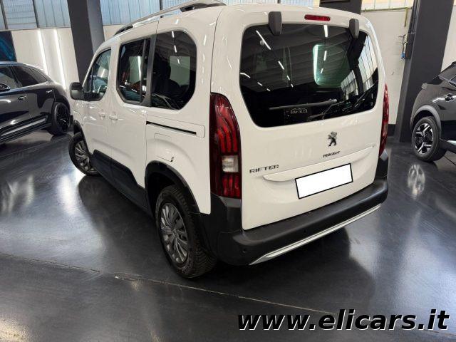 PEUGEOT Rifter Puretech 110 S&S Allure Standard