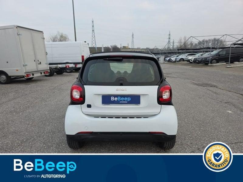 smart fortwo EQ PASSION 4,6KW