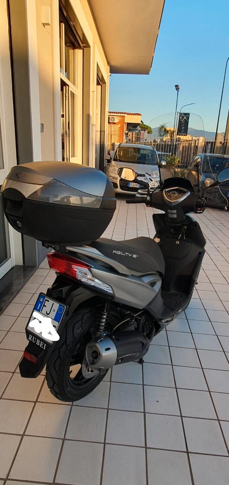 Kymco Agility 125 R16 Plus solo 2.200 km