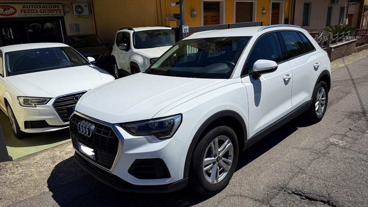 Audi Q3 2.0 Tdi S tronic Business - 11/2021