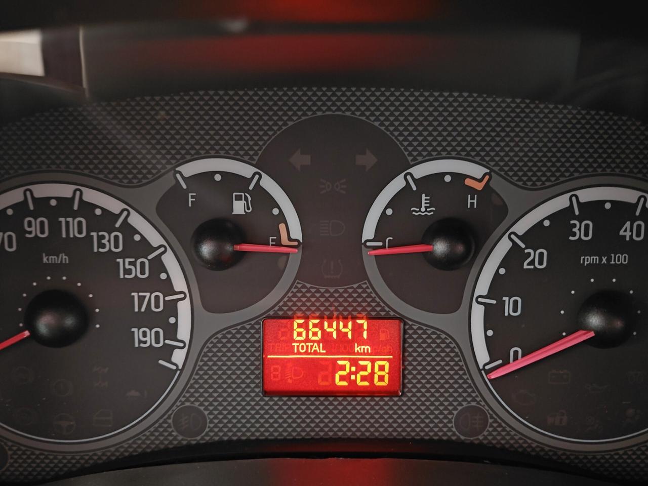 FIAT PANDA ANNO 2010 BZ 1.2 ADATTA NEOPATENTATI KM 66 MILA