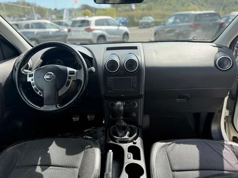 Nissan Qashqai 1.5 dCi DPF 360