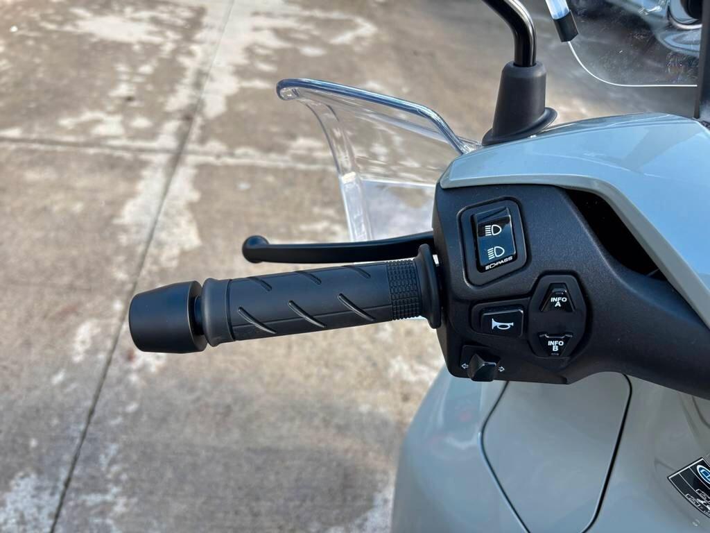 Honda SH 350 Sport ABS grigio Nuovo pronto consegna