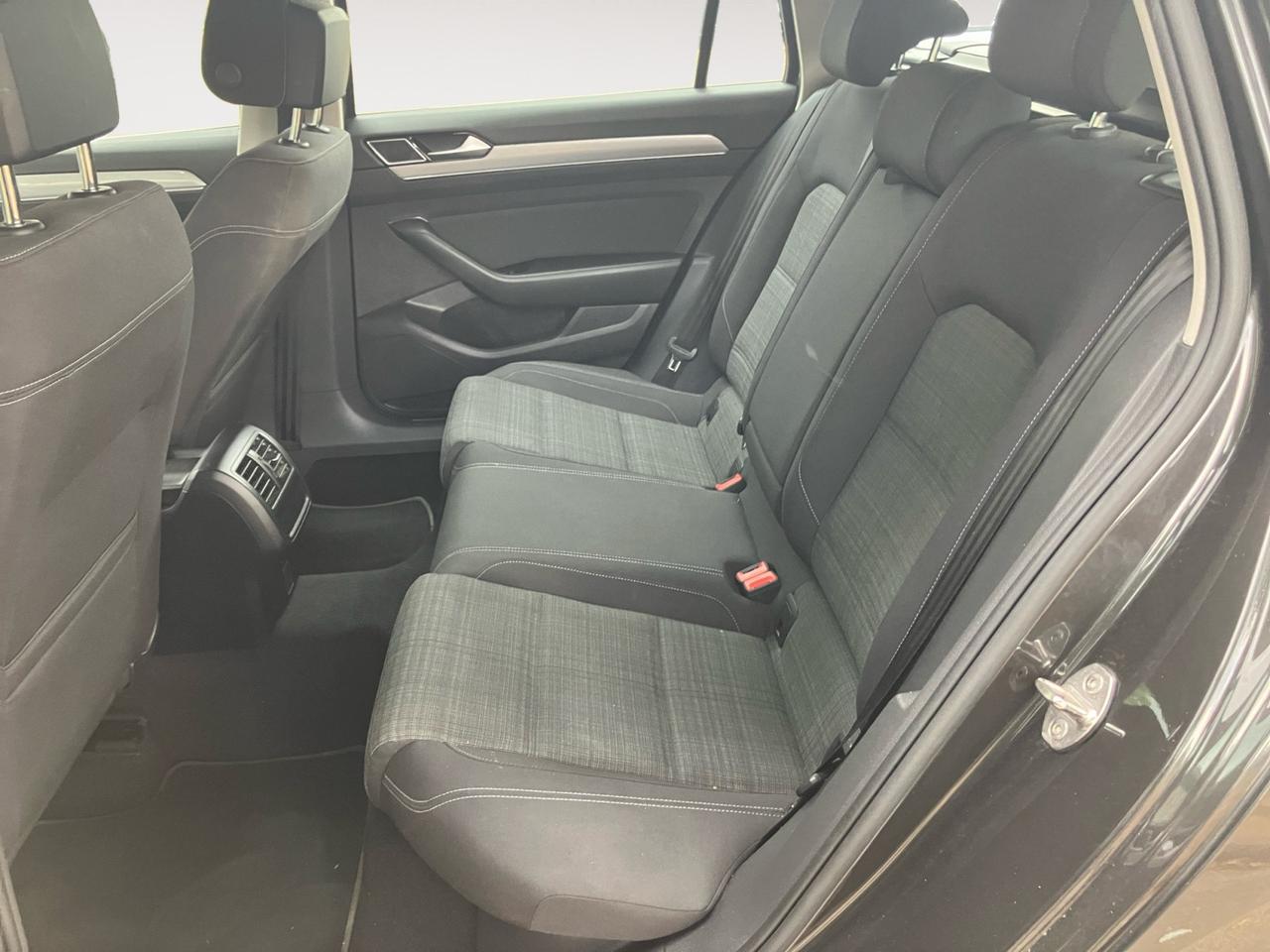 Volkswagen Passat Variant 2.0 tdi Business 122cv dsg