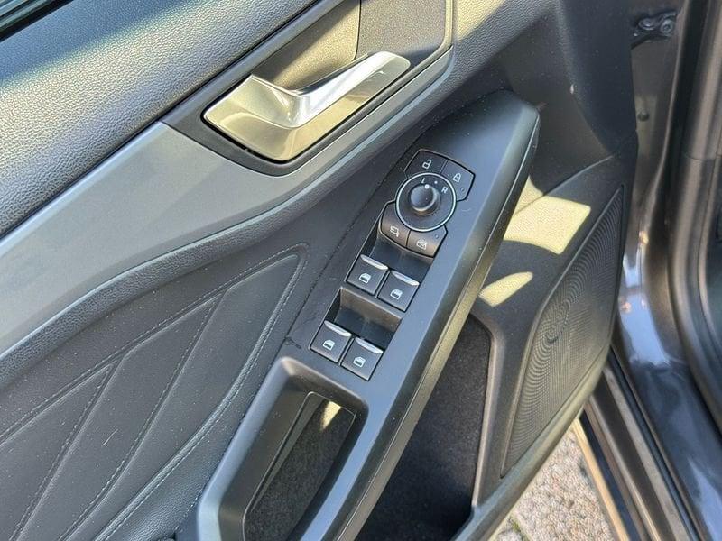 Ford Focus 5 Porte 1.0 T EcoBoost Hybrid 125cv ST-Line