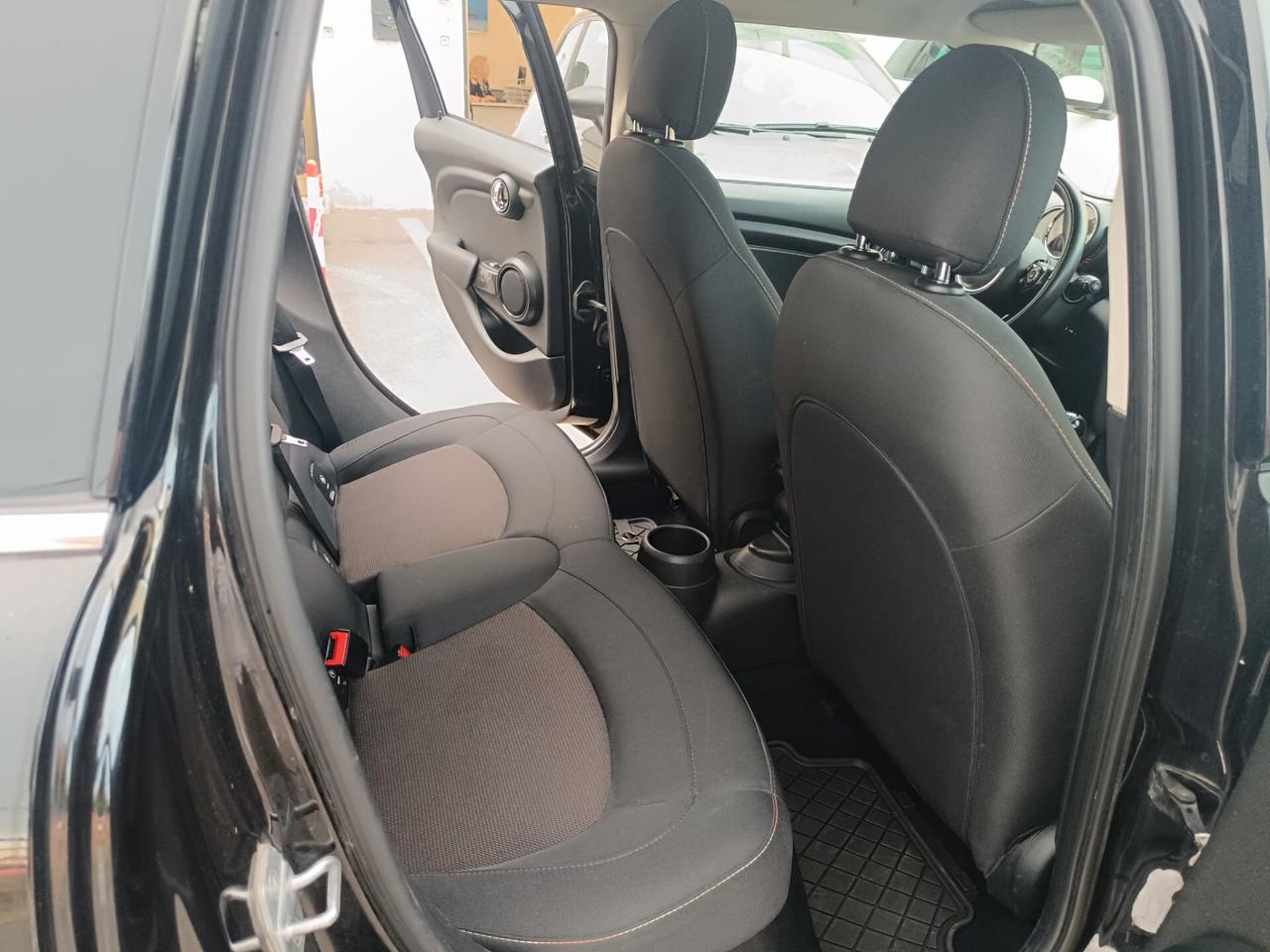 Mini Cooper D 1.5 Business XL 5 Porte