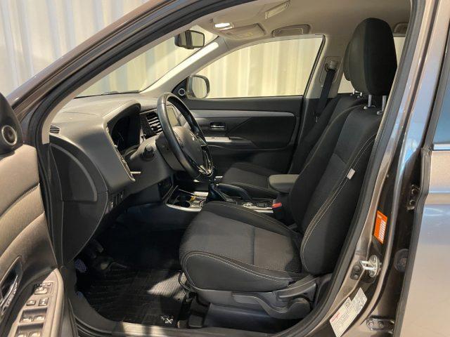 MITSUBISHI Outlander 2.2 DI-D 4WD Instyle 7p. Bluetooth Alu Clima