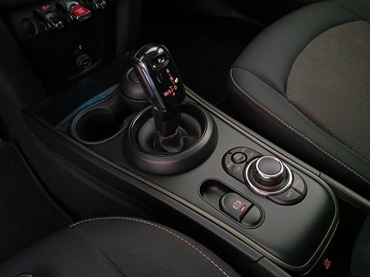 MINI Mini Countryman 1.5 Cooper Essential auto
