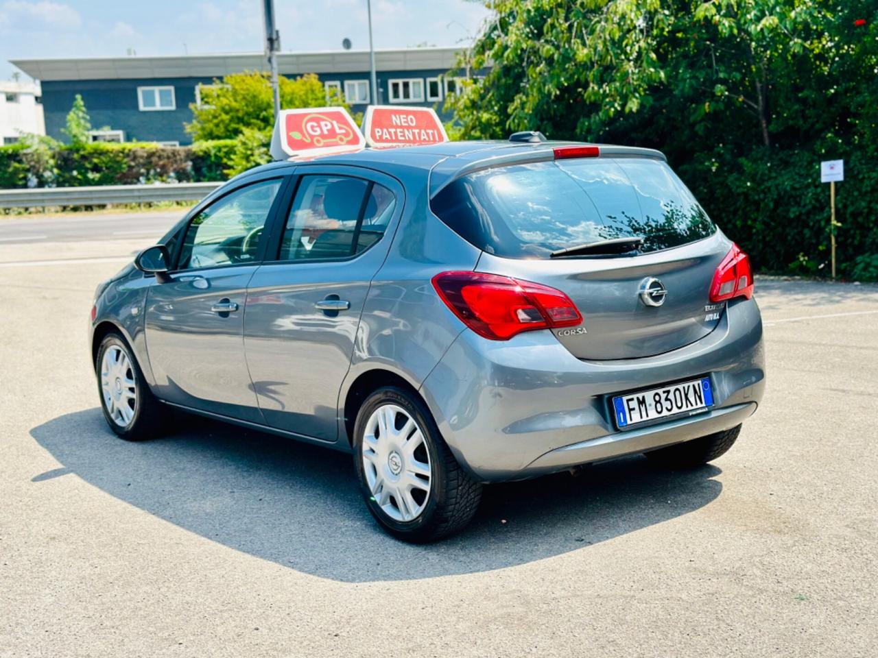 Opel Corsa 12/2017 1.2 benzina/GPL OK NEOPATENTATi km 100,000 ! ! !