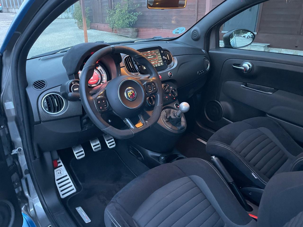 Abarth 695 1.4 Turbo T-Jet 180 CV
