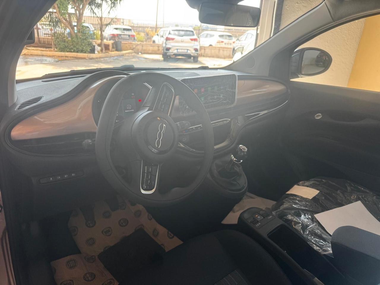 Fiat 500 1.0 Hybrid 70CV -Nuova da immatricolare!