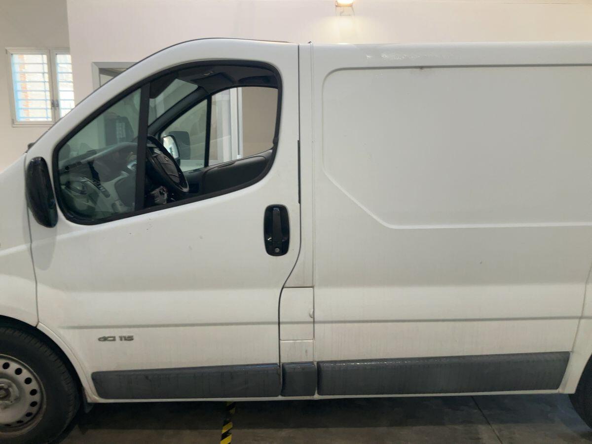 Nissan Primastar V27 2.0 dCi 115CV PC-TN Furgone Efficient