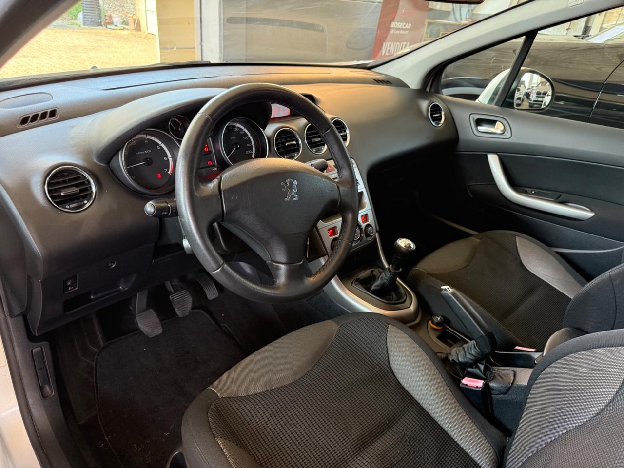 Peugeot 308 1.6 VTi 120CV 5p. Premium