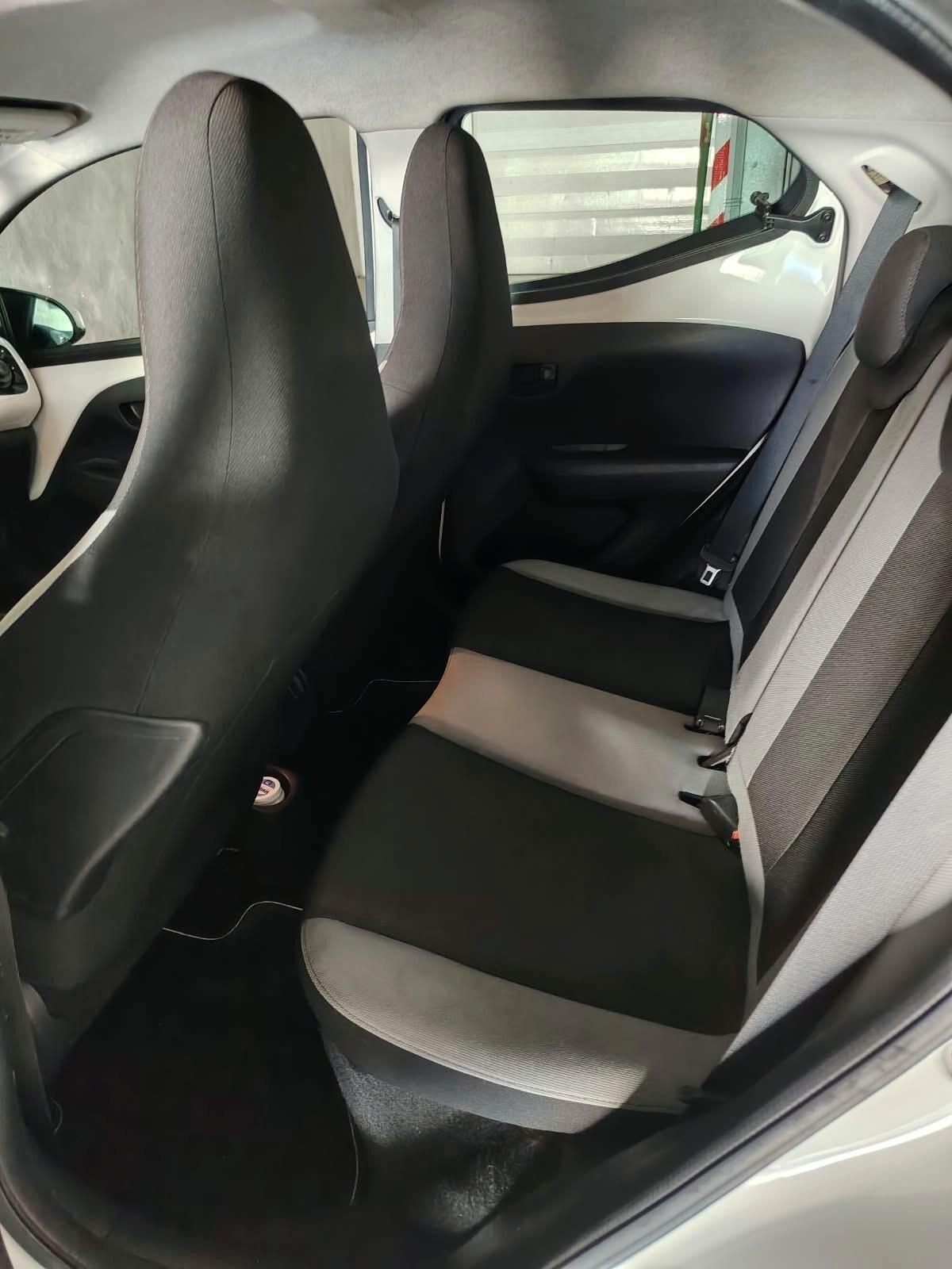 Toyota Aygo 1.0 TOUCH/R.CAM 69 CV 5P.