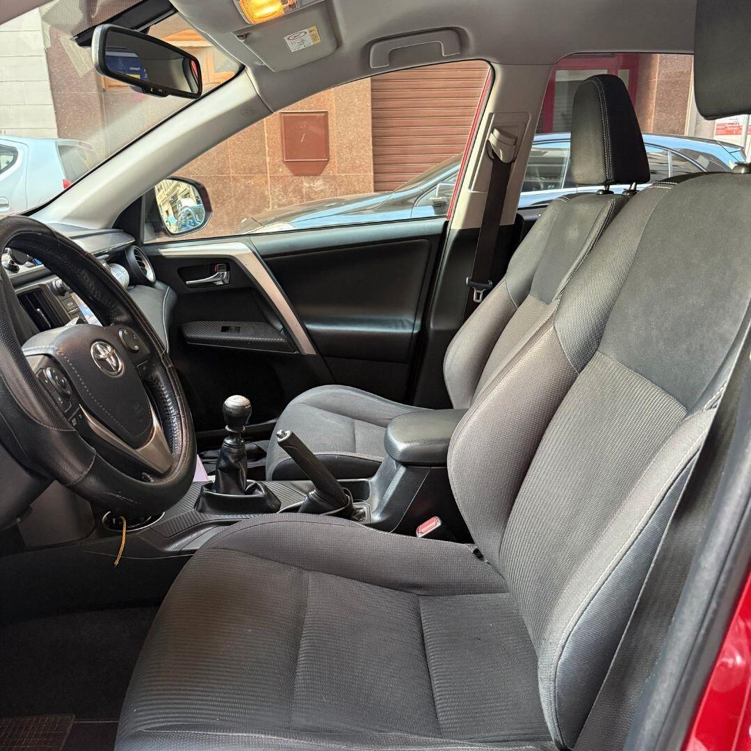 Toyota RAV 4 RAV4 2.0 D-4D 4WD Lounge