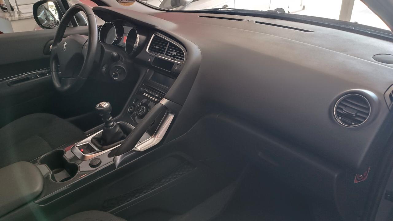 Peugeot 3008 1.6 HDi 115CV Style
