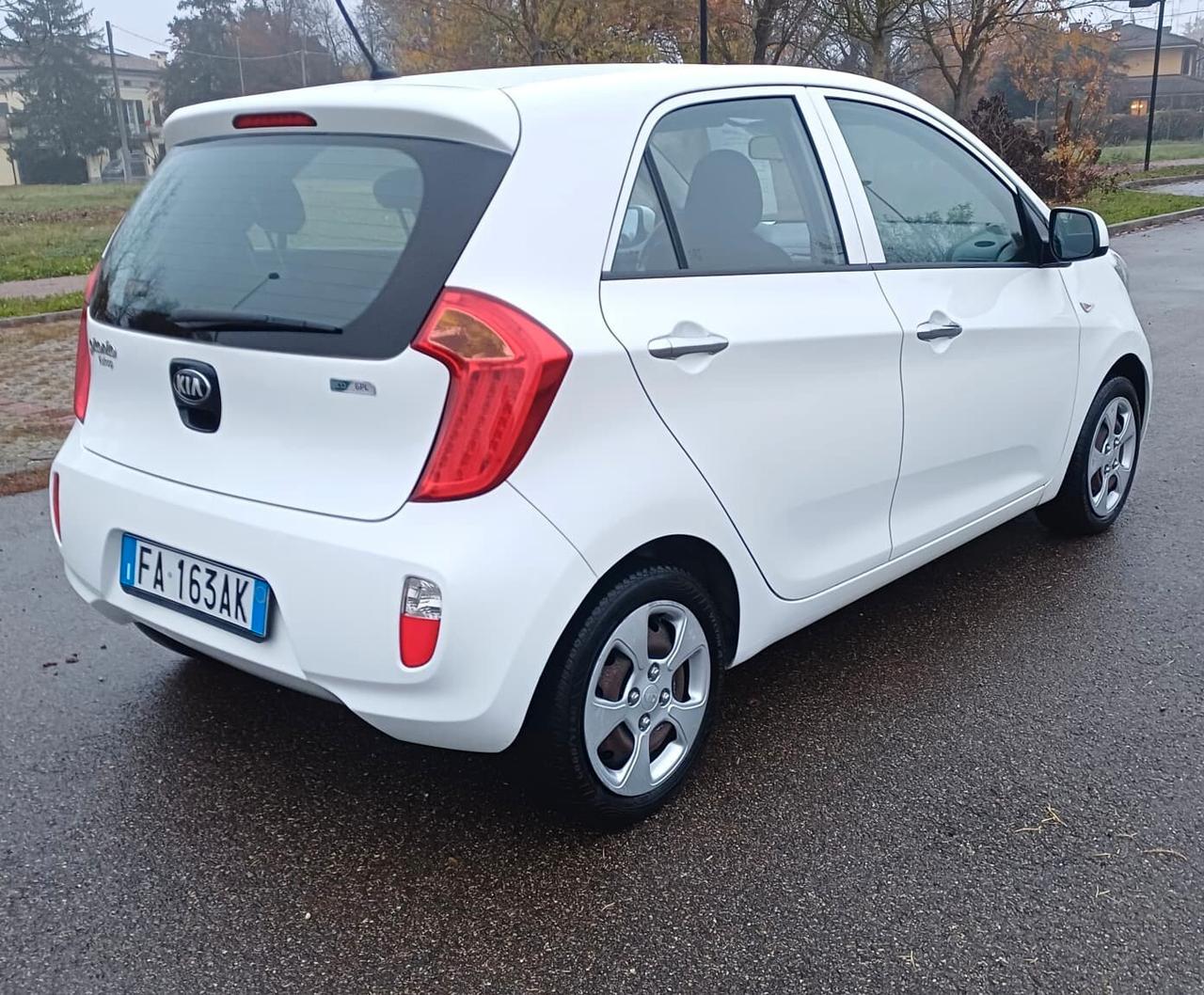 Kia Picanto 1.0 12V EcoGPL 5 porte Glam