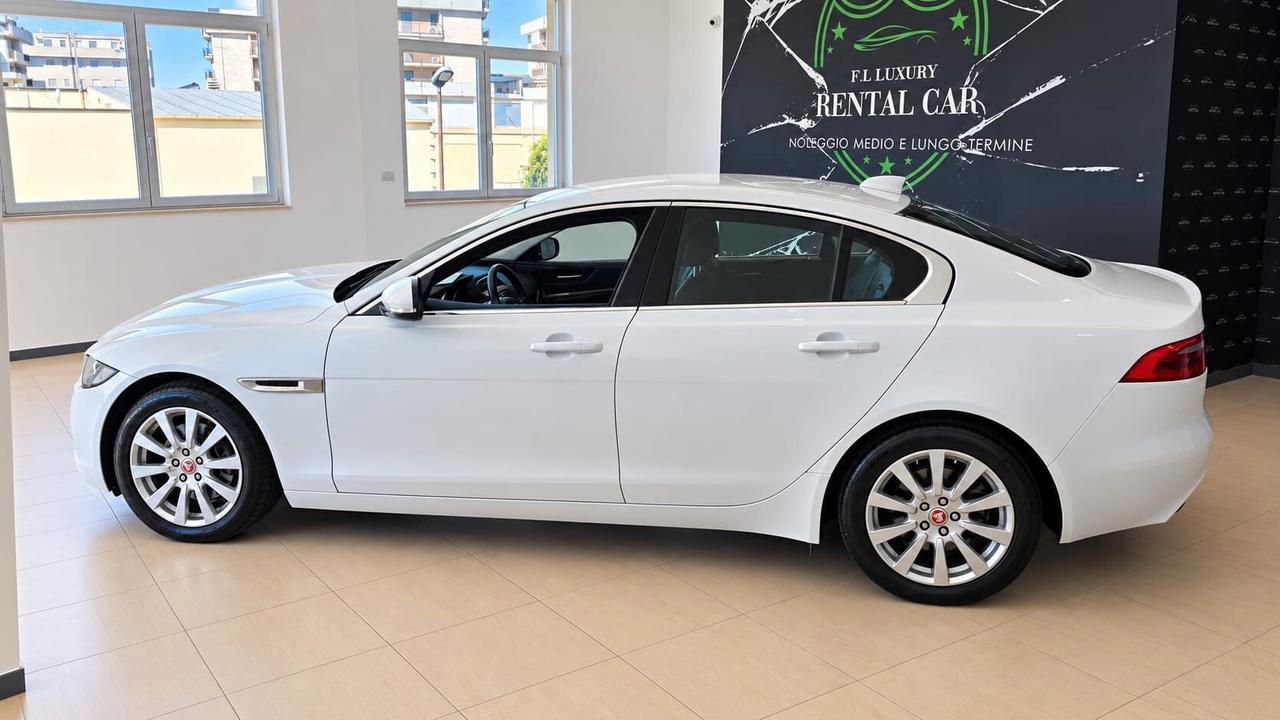 Jaguar XE 2.0 D Turbo 180CV aut. Prestige