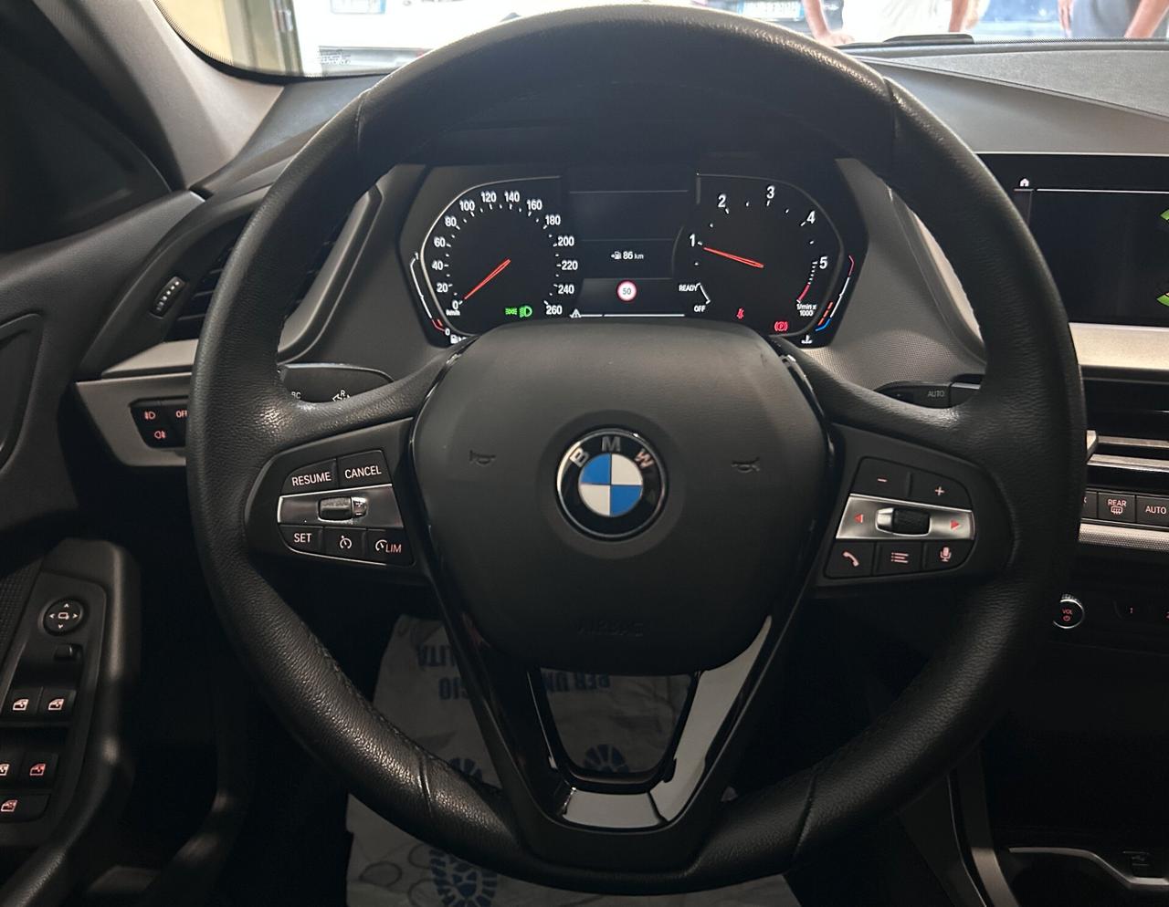 Bmw 116 116d 5p. Advantage