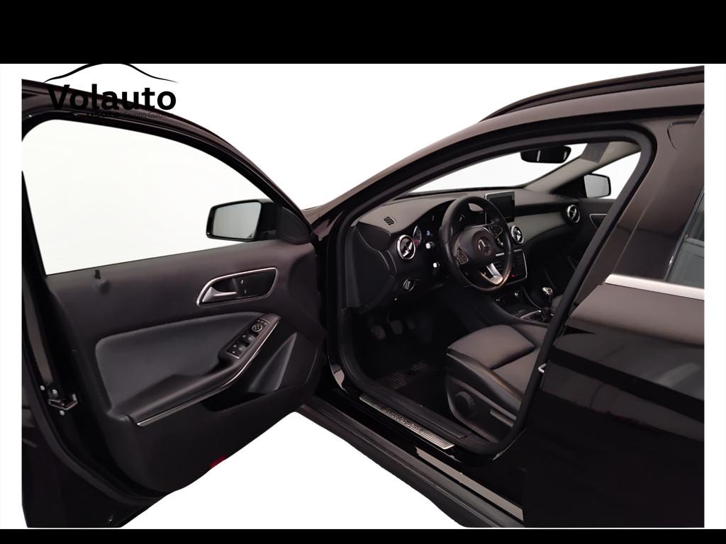 Mercedes-Benz GLA-X156 2017 - GLA 180 d Sport