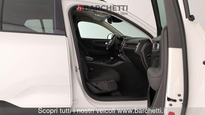 Volvo XC40 (2017----) T2 MOMENTUM CORE