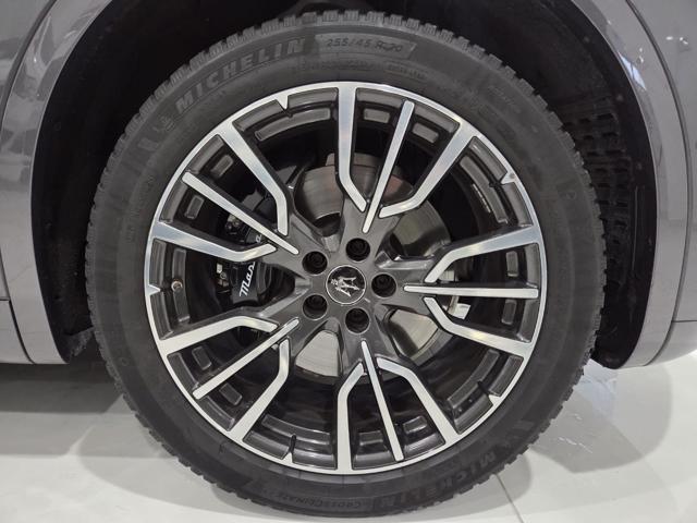 MASERATI Grecale MHEV 300 CV AWD GT Tetto Apribile