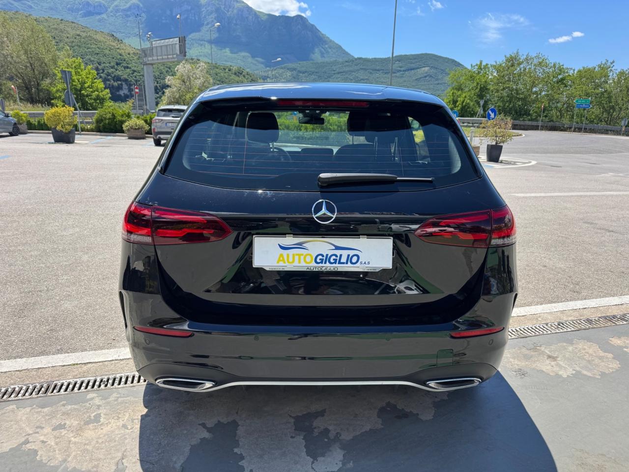 Mercedes-benz B 180 B 180 d Automatic Premium