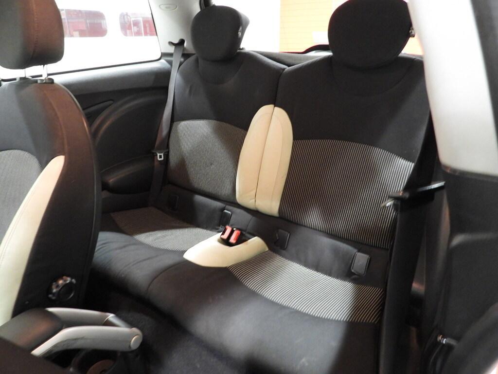 Mini Cooper D 1.6 D Cooper D