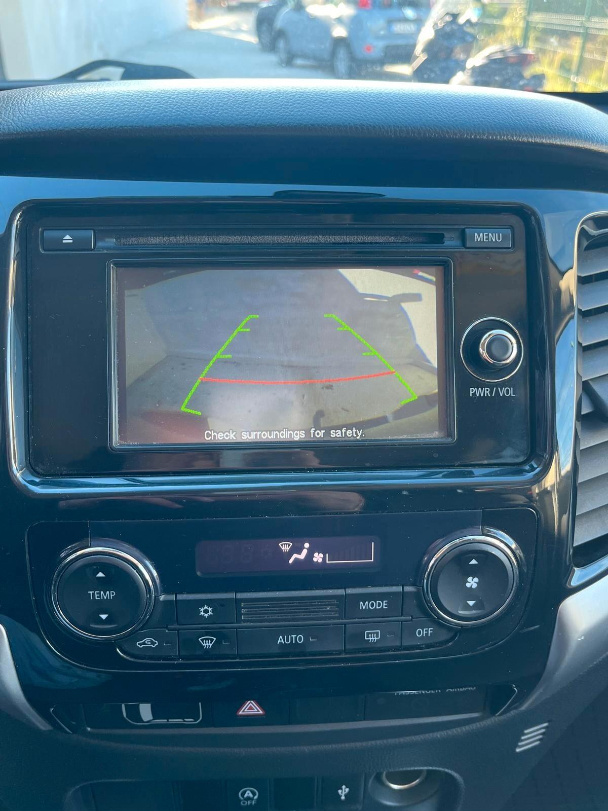 Mitsubishi L200 2.4 DI-D/181CV Double Cab Intense Hp Mivec