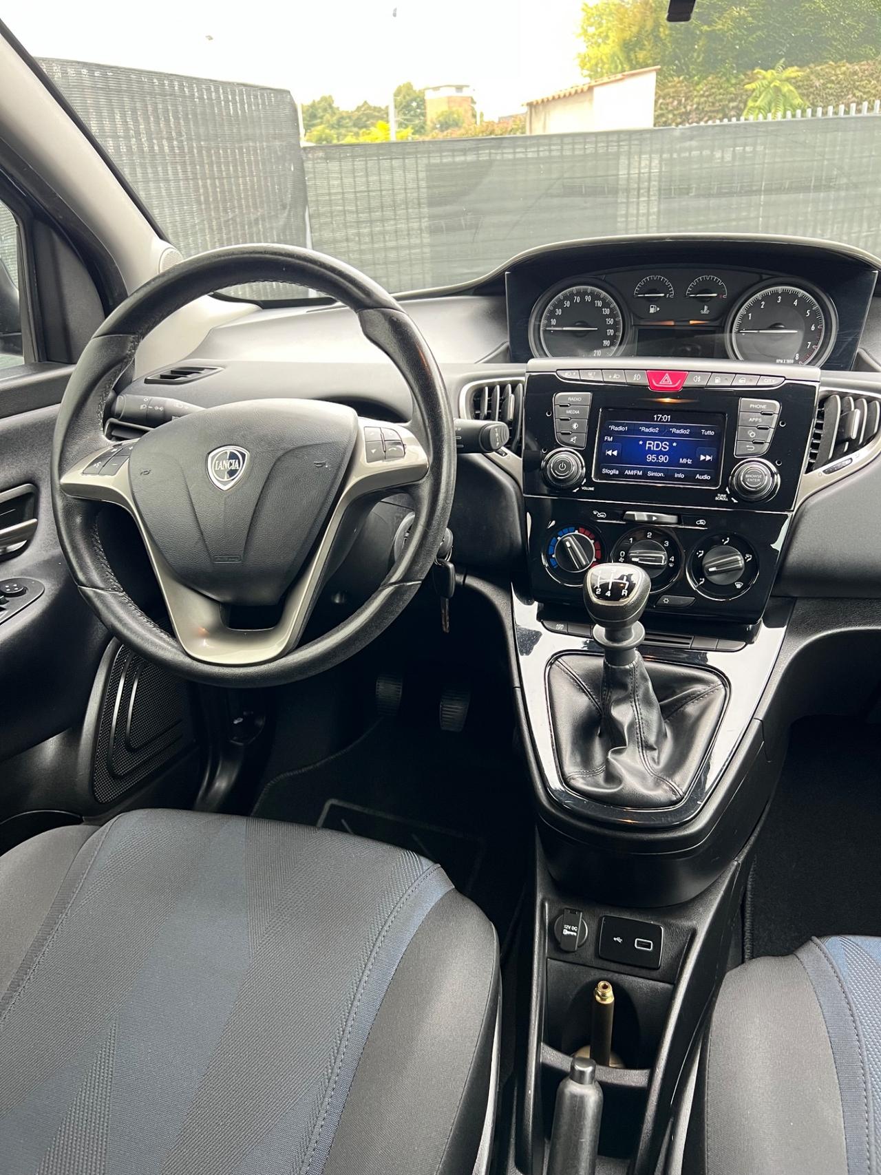 Lancia Ypsilon 1.2 69 CV 5 porte GPL Ecochic NEOPATENTATI