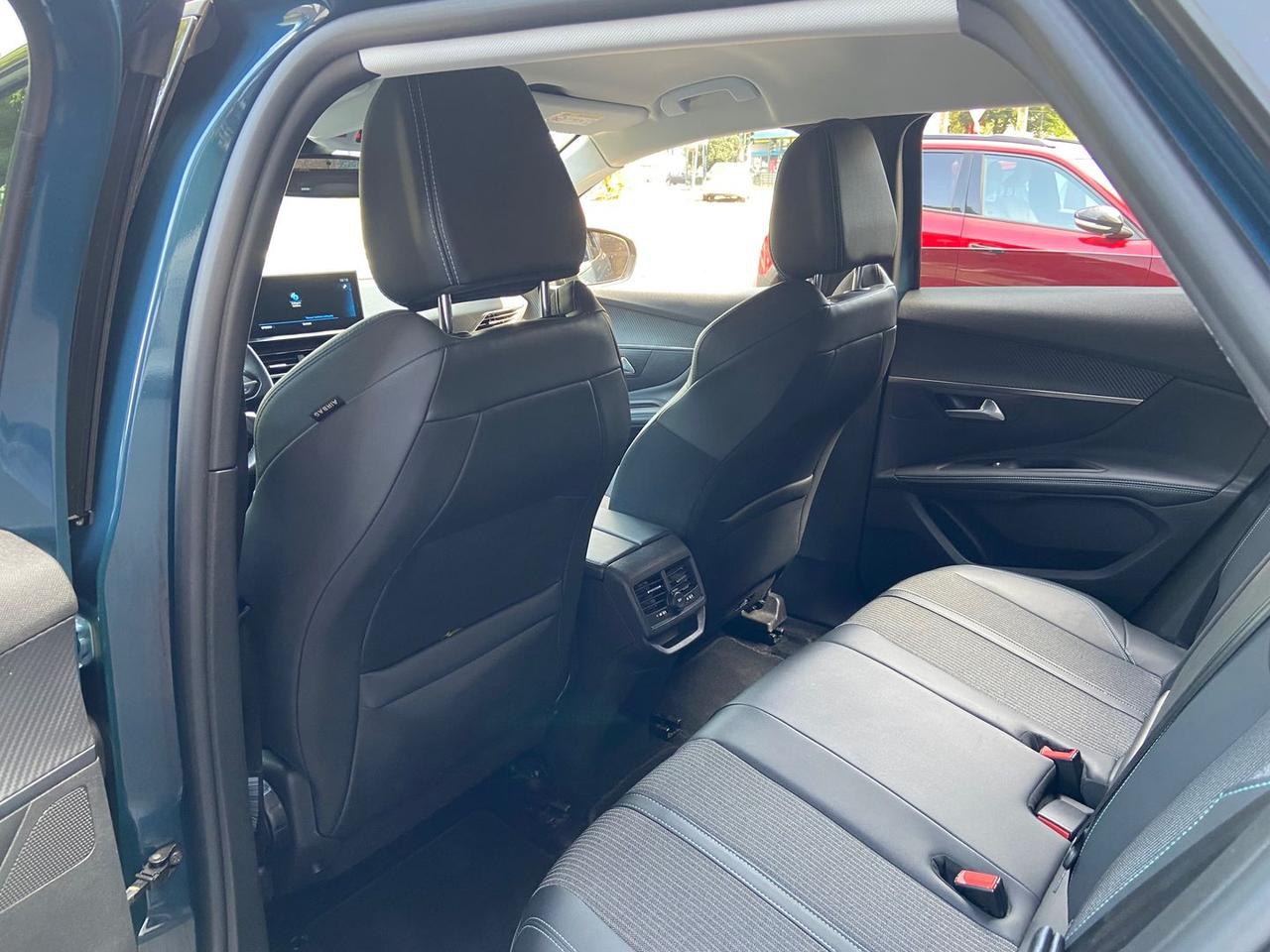 Peugeot 3008 Allure Pack 1.5 Blue HDI 130 #11985