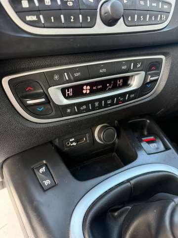 Renault Scenic X-Mod 1.5 dci Luxe 110cv