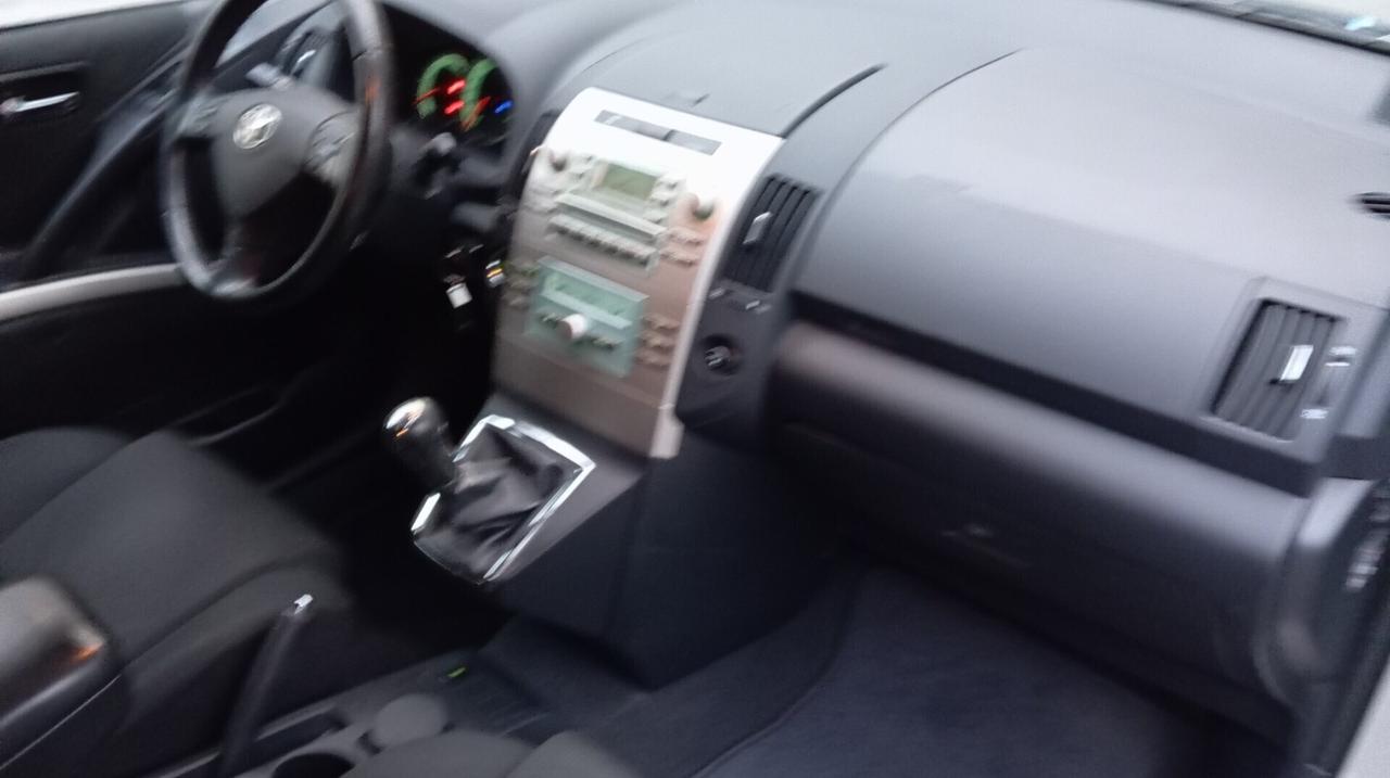 Toyota Corolla Verso 1.8 16V 5Posti