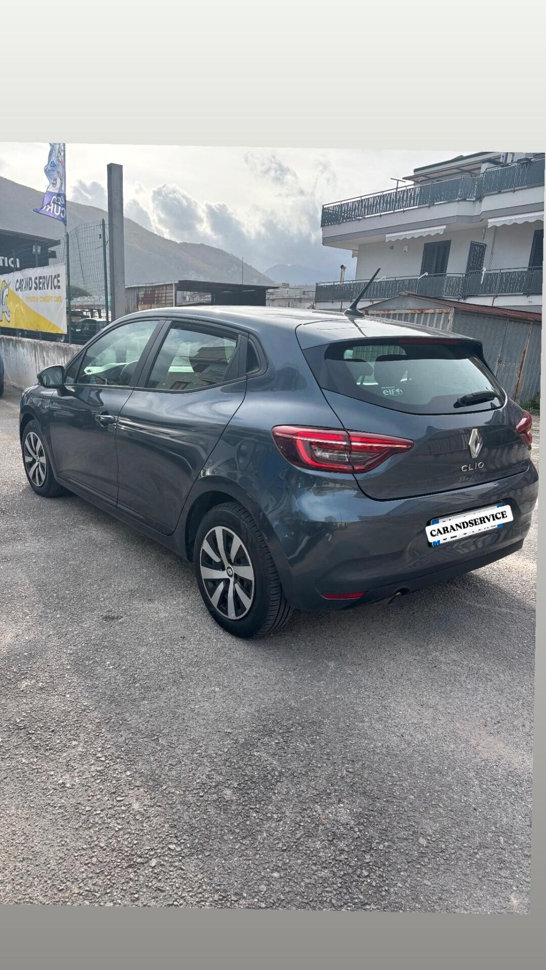 Renault Clio anno 2022 1.0