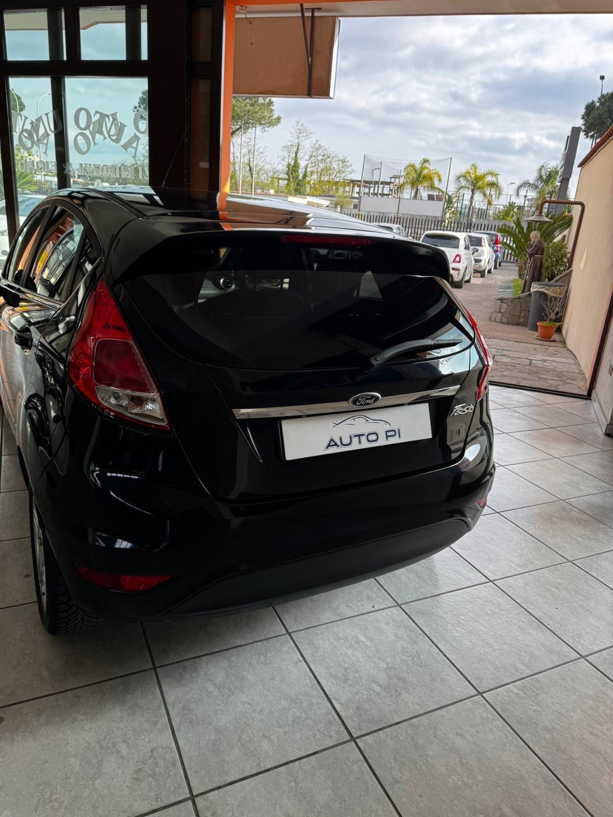 Ford Fiesta 1.5 TDCi 75CV 5 porte Titanium