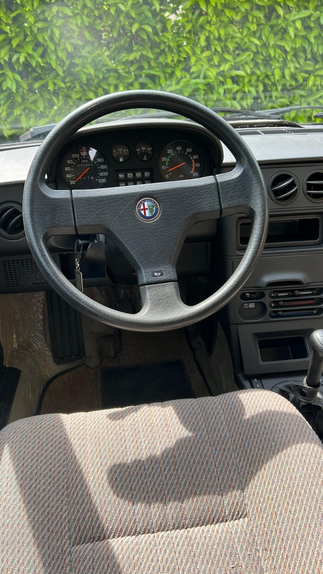 Alfa Romeo 33 33. 1.3 benzina Anno 1987